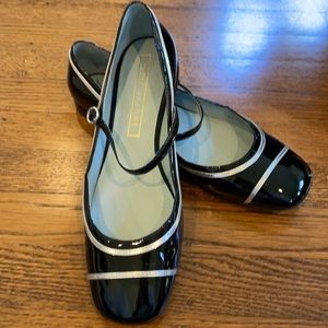 New never worn Marc Jacobs patent leather flats